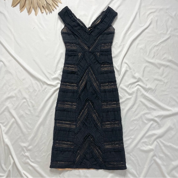 Cinq à Sept Aveline Lace Black Sheath Off Shoulder Midi Knee Length Dress Size 4 - Picture 2 of 6